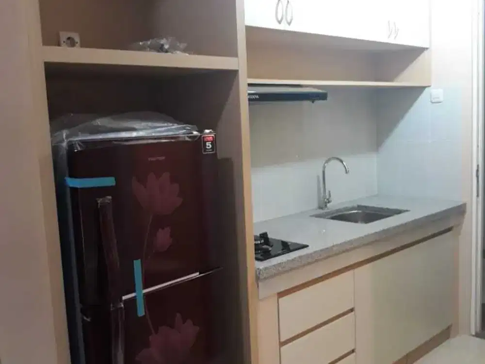 Apt. Bale Hinggil Studio FF Interior Bagus