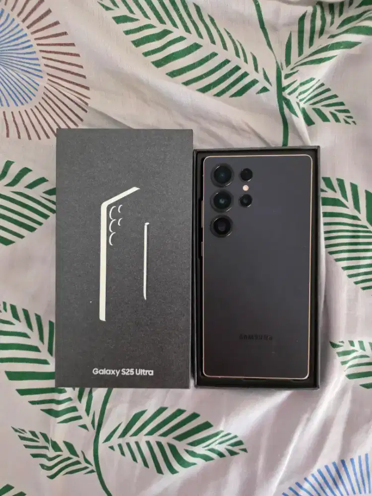 Samsung S25 Ultra 12/512gb sein