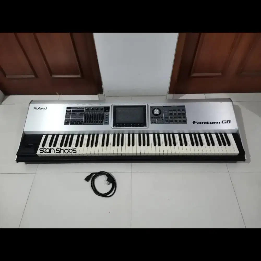 Roland Fantom G8 88 Synth Synthesizer Korg Yamaha Nord Kronos Motif