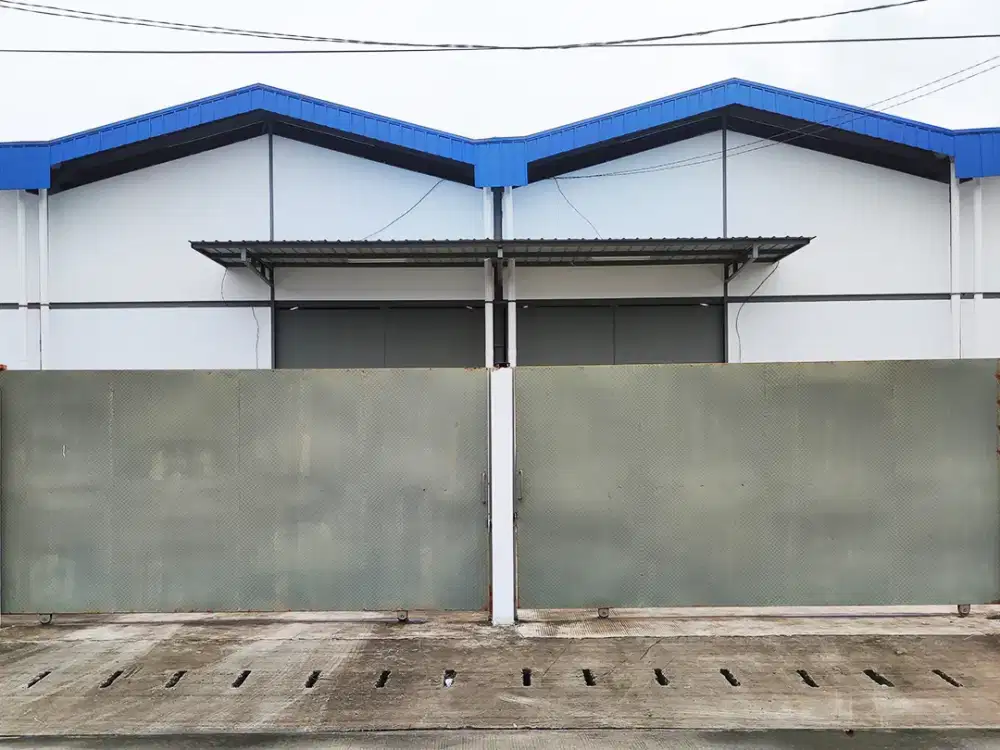 Disewakan Gudang Tangerang  Jalan Lebar Halaman Tertutup Dekat Bandara