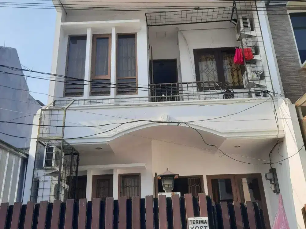 Ton - Dijual Rumah Kost Kelapa Gading Jakarta Utara 17 Kamar Furnish