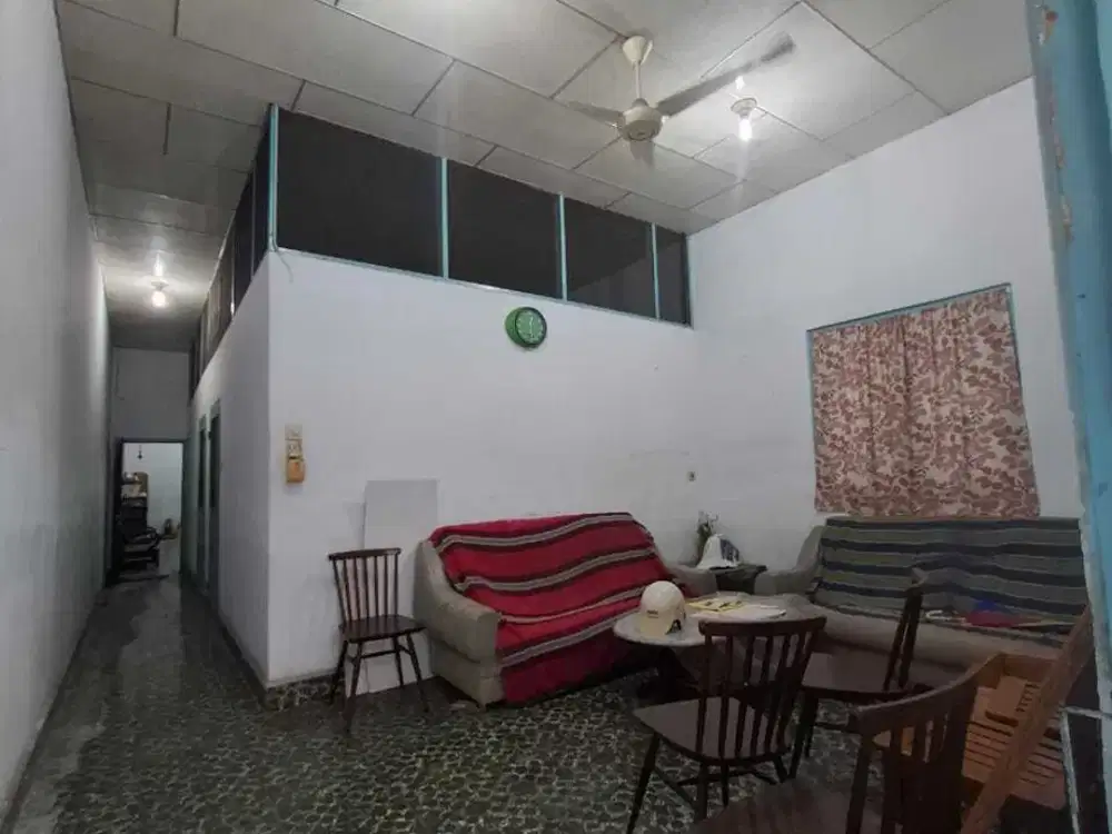 dijual cepat rumahhtua inti kota jalan semarang