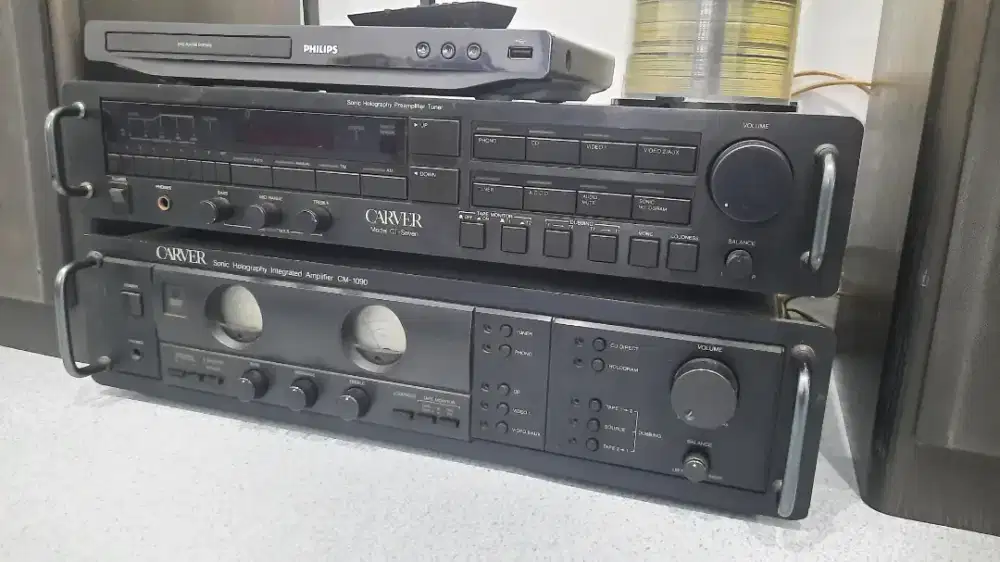 Amplifier dan Pre Amp Carver USA