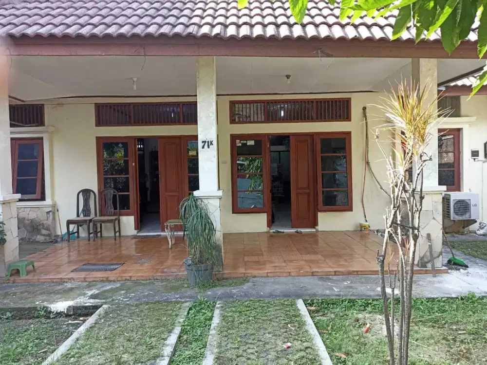 DIJUAL RUMAH+TANAH LOKASI JLN.PASEBAN RAYA JAK-PUS  COCOK UTK KOST-AN