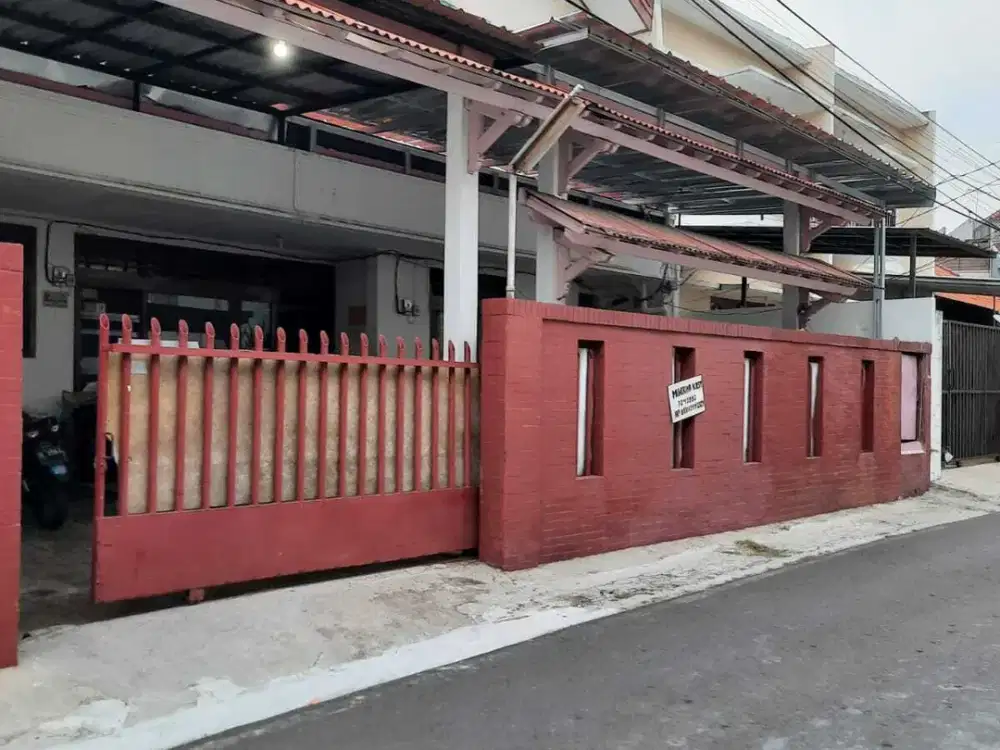 UPDATE TURUN HARGA   DI JUAL RUMAH KOST DI JL. BENDA KEBAYORAN BARU J