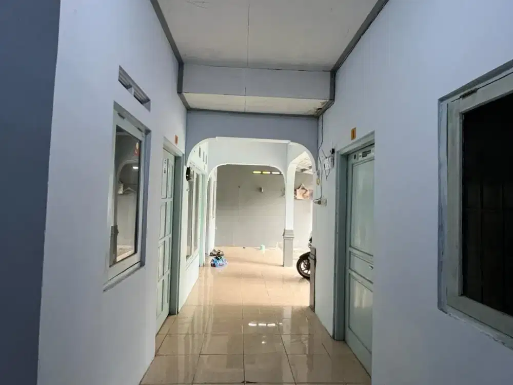 JUAL KOST FULL PENGHUNI DEKAT KAMPUS UNS SOLO