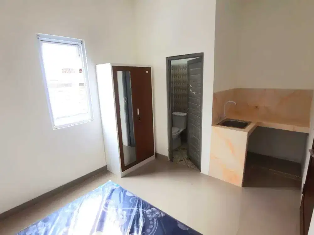 Kos Syariah Pasutri Cipinang Jaktim Strategis