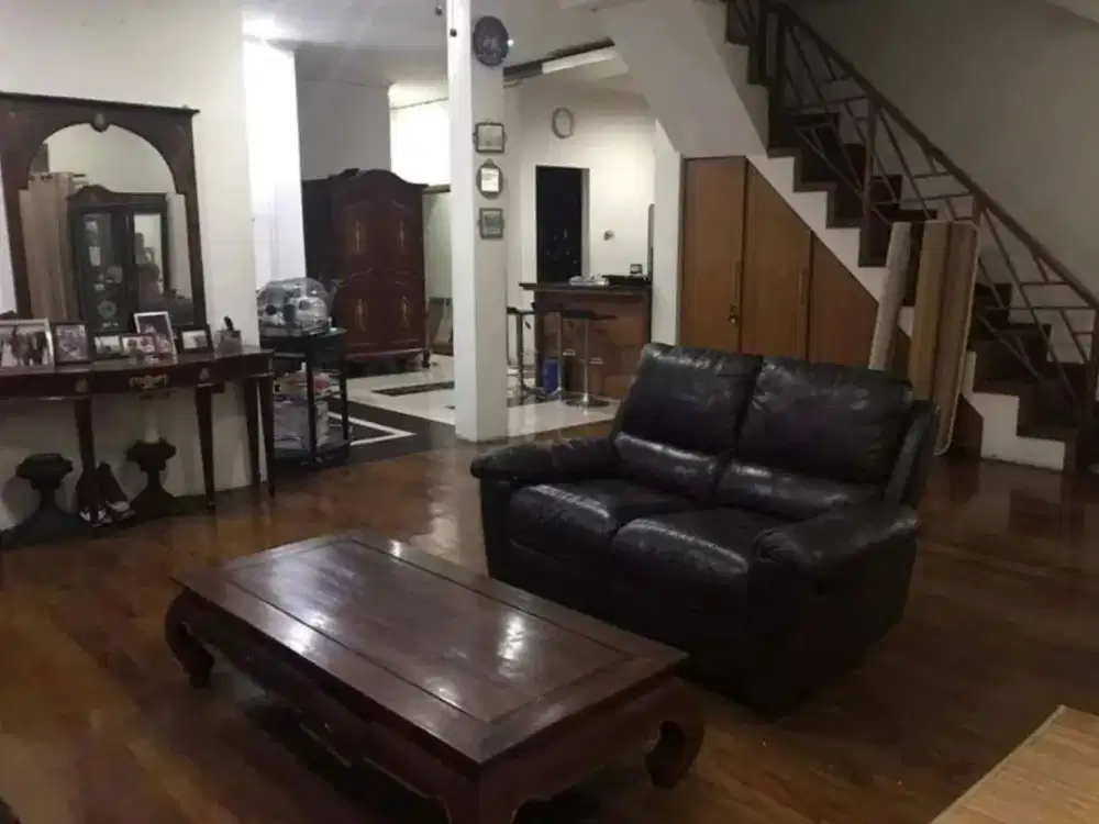 Bintaro jaya sektor 3A rumah semi kost dekat STAN hitung tanah