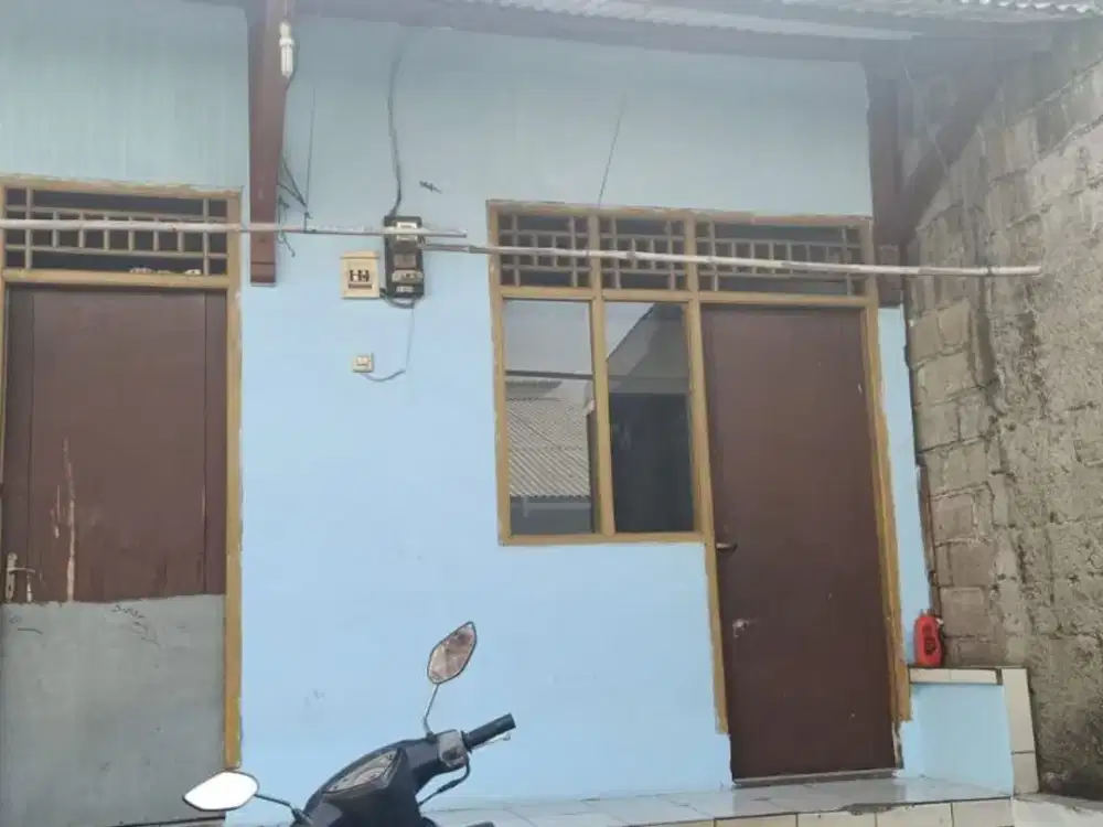 Jual Cepat Rumah Kontrakan 4 Pintu Dekat Pasar Cisalak Depok