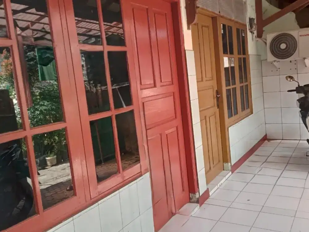 DIJUAL RUMAH KONTRAKAN DALAM GANG AREA BUNGUR RAYA CIRACAS