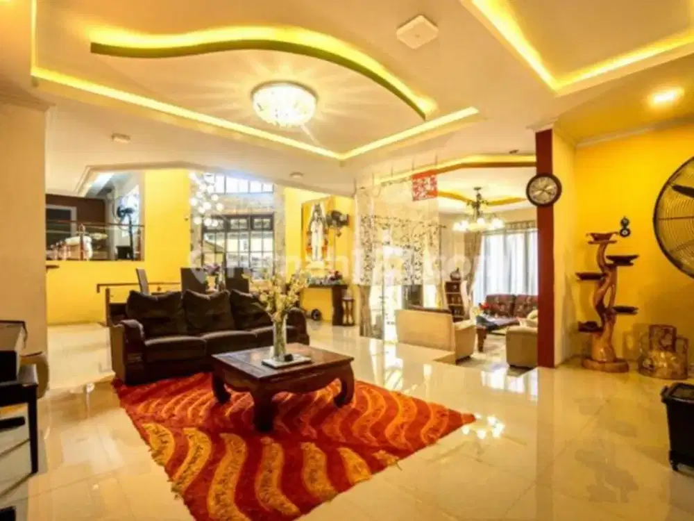 Dijual Cepat Rumah Kost 19 Kamar di Cireunde Tang Sel