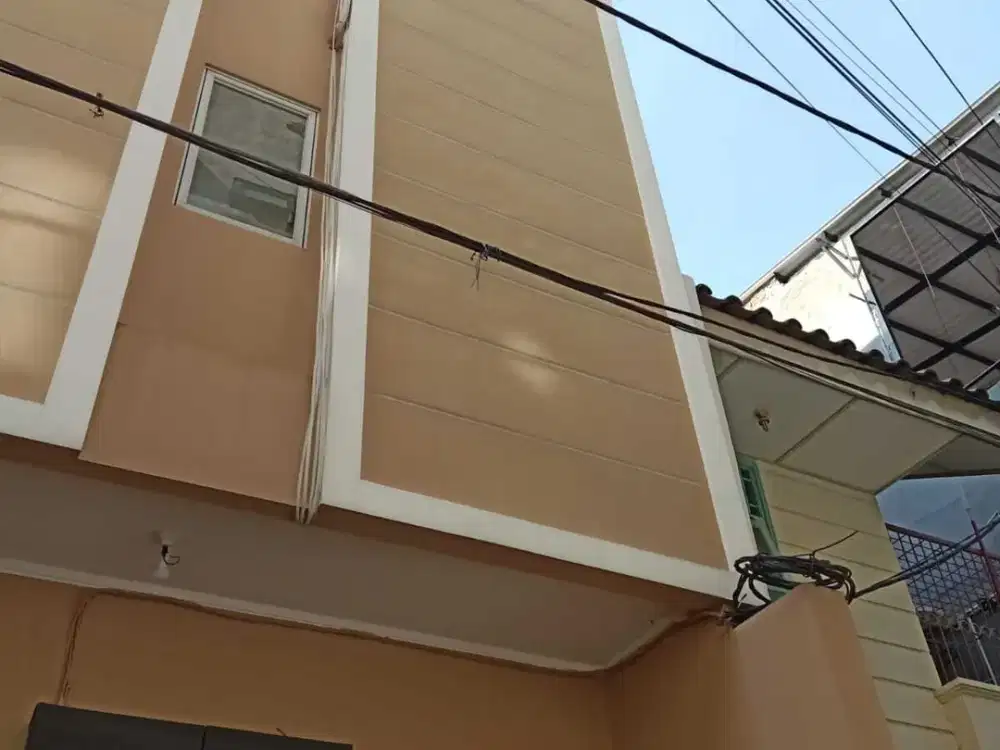 Ton - Dijual Rumah Kost Tanjung Duren 10 Kamar 3,5 Lantai Furnish