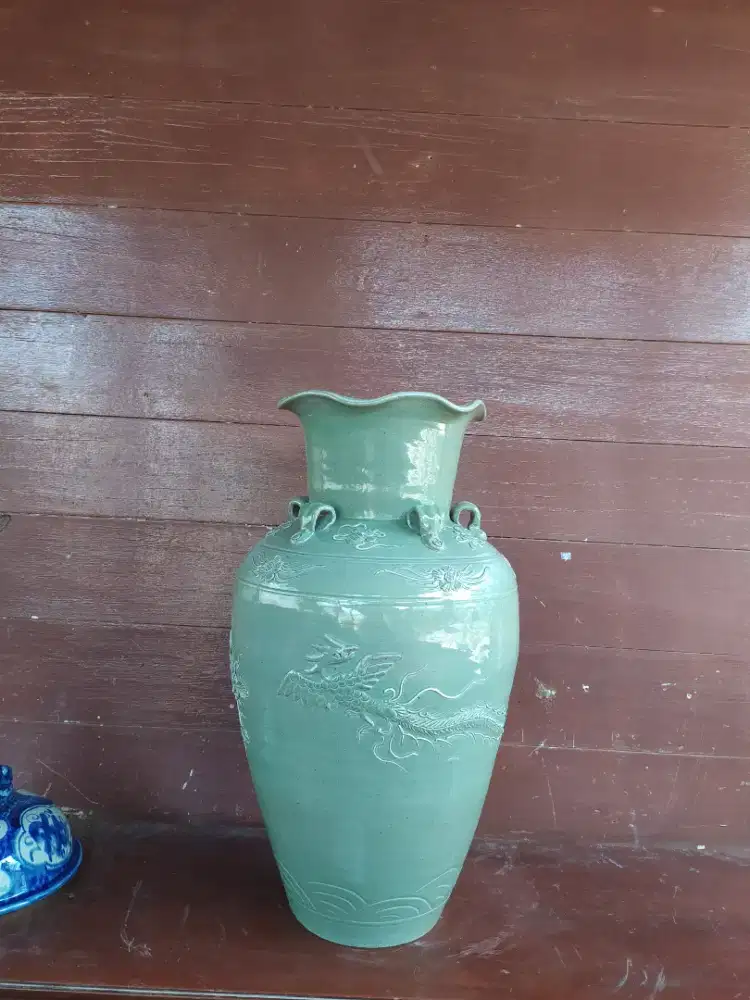 Guci jadul kondisi cukup baik