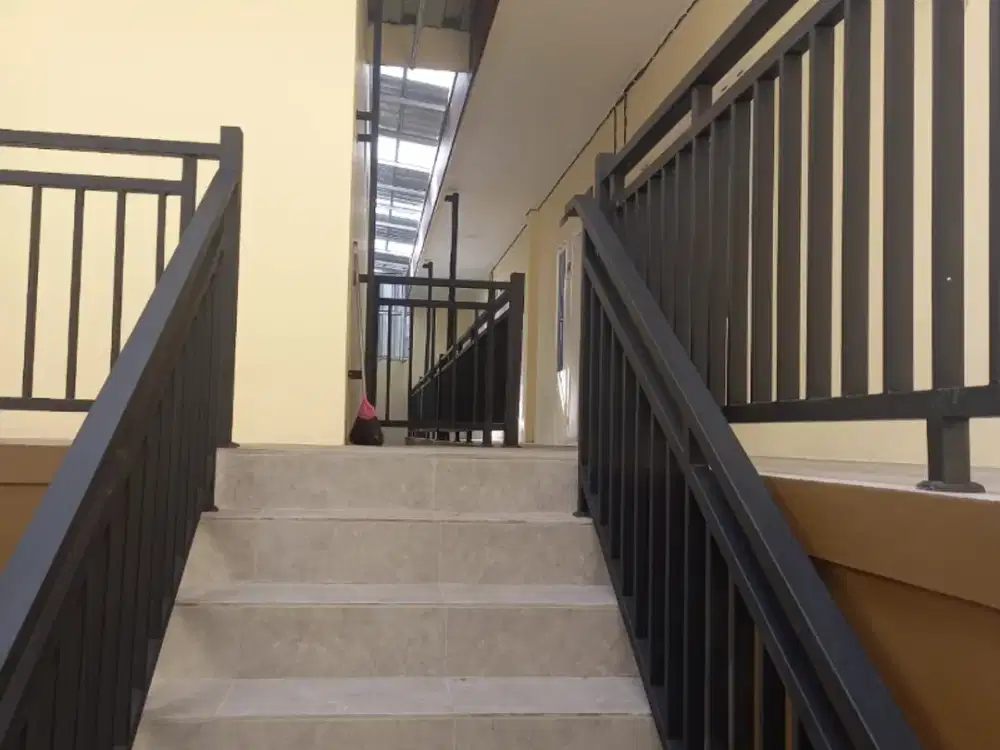 kontrakan 2 kamar tidur dekat stasiun lrt