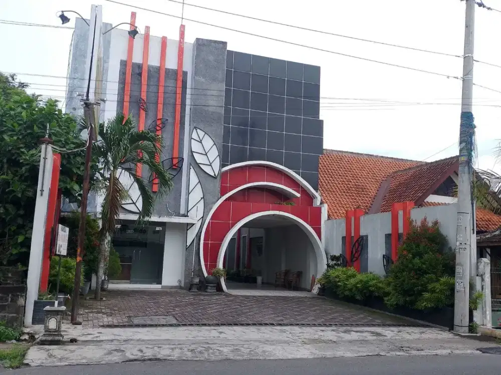 Hotel kost wahid hasim seturan 25 kamar tidur strategis