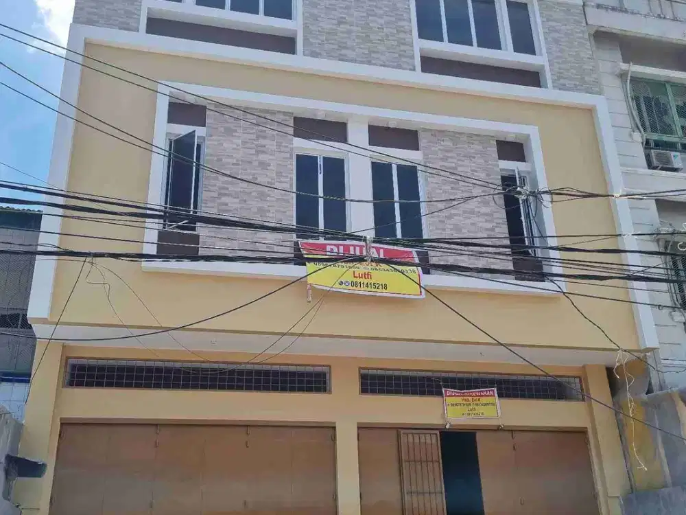 Dijual/Disewakan Ruko 3 lantai