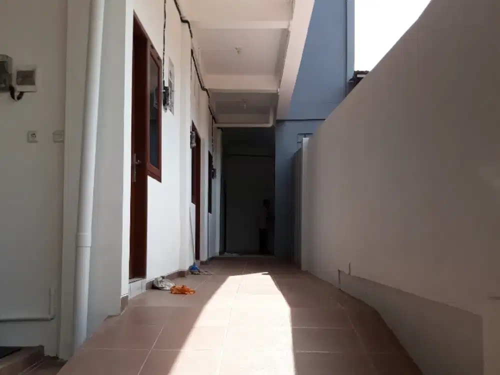 Kontrakan dekat Stasiun Tanah Abang, di KS Tubun Raya