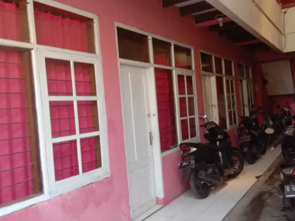 TErjun Bebas DJUAL KOST-AN AKTIF  &amp; RUMAH INDUK CISITU DAGO BANDUNG