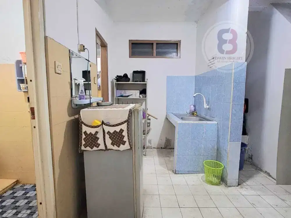 Rumah Kost di Kebayoran Lama Lokasi Strategis