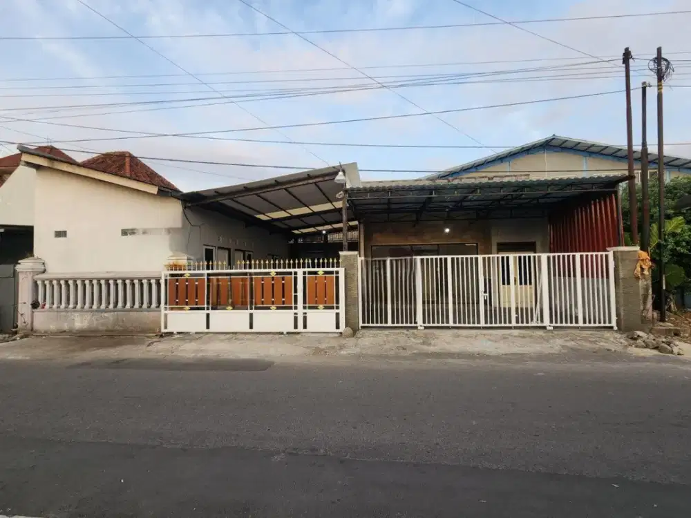 Rumah plus kost di sumber banyuanyar 227 m2 lokasi strategis