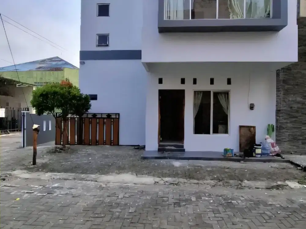 Kostel 2 lantai dekat kantor balai kota yogyakarta