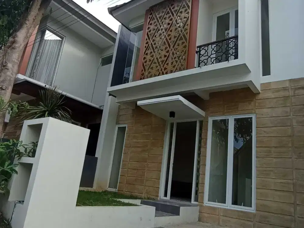 DIJUAL RUMAH KOST MODERN BARU DI JALAN BUNGA VINOLIA, KOTA MALANG