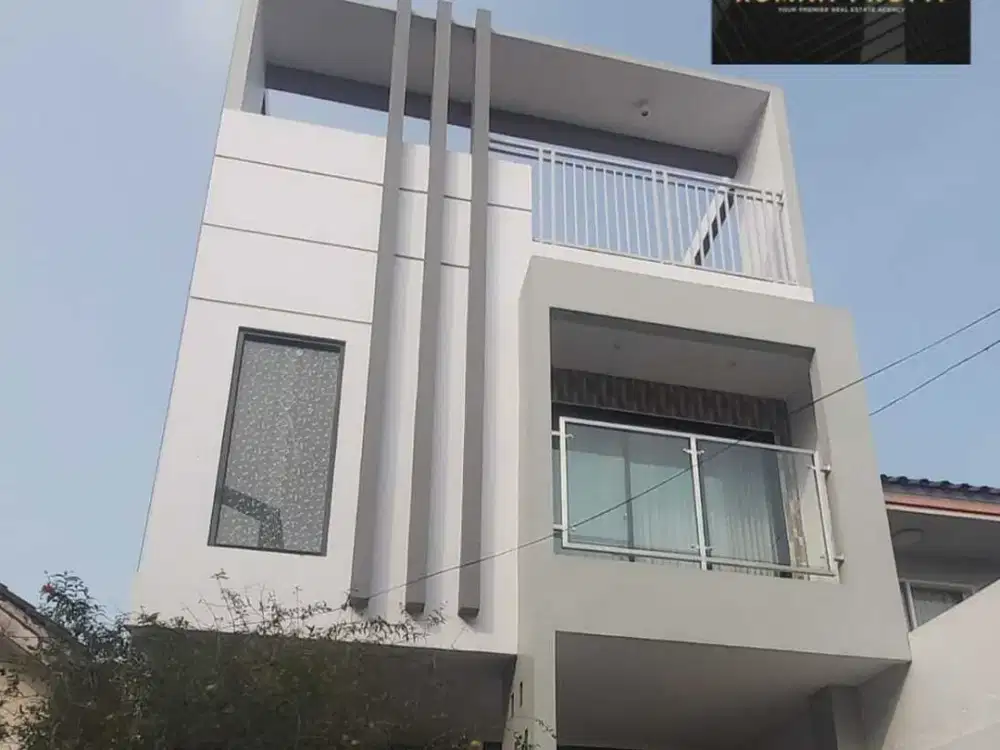 Dijual Murah Rumah Megah 3 Lantai Di Komplek Karawaci Residence