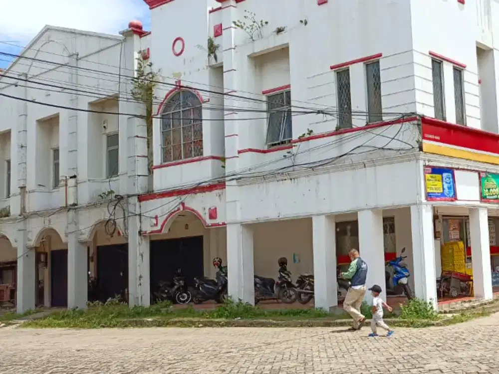 ruko. strategis. hdp. jalan. raya. cileungsie delan. rumah. sakit