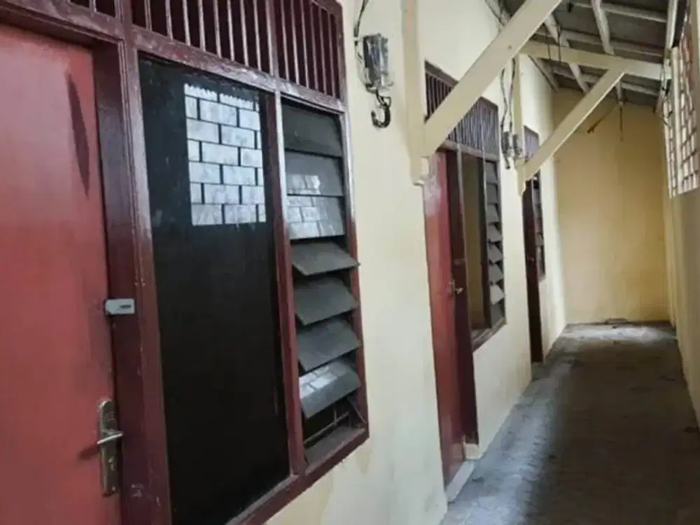 Rumah kontrakan  5 pintu full terisi pondok gede