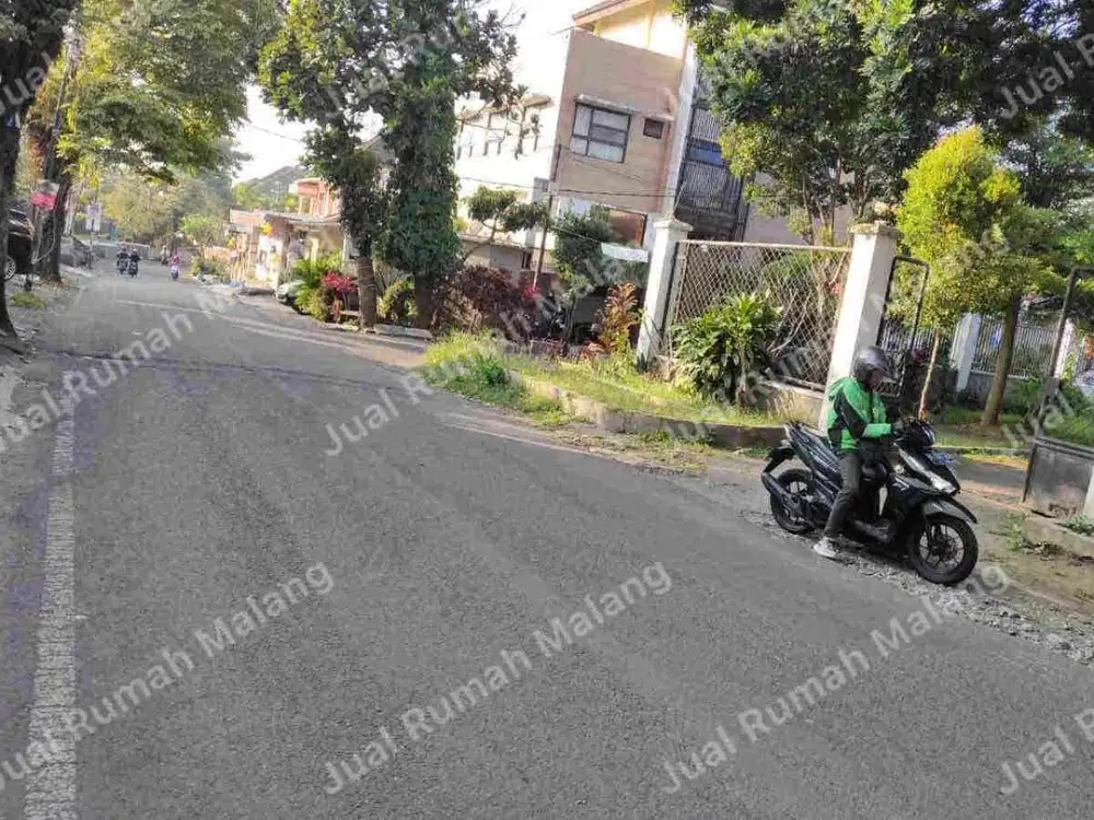 Dijual Cepat Rumah Harga Tanah di Suhat Cocok Bangun Kost Premium Malang