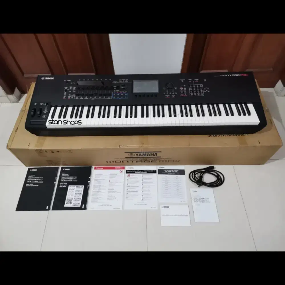 Yamaha Montage M8X Synth Synthesizer Roland Korg Nord Kronos Fantom