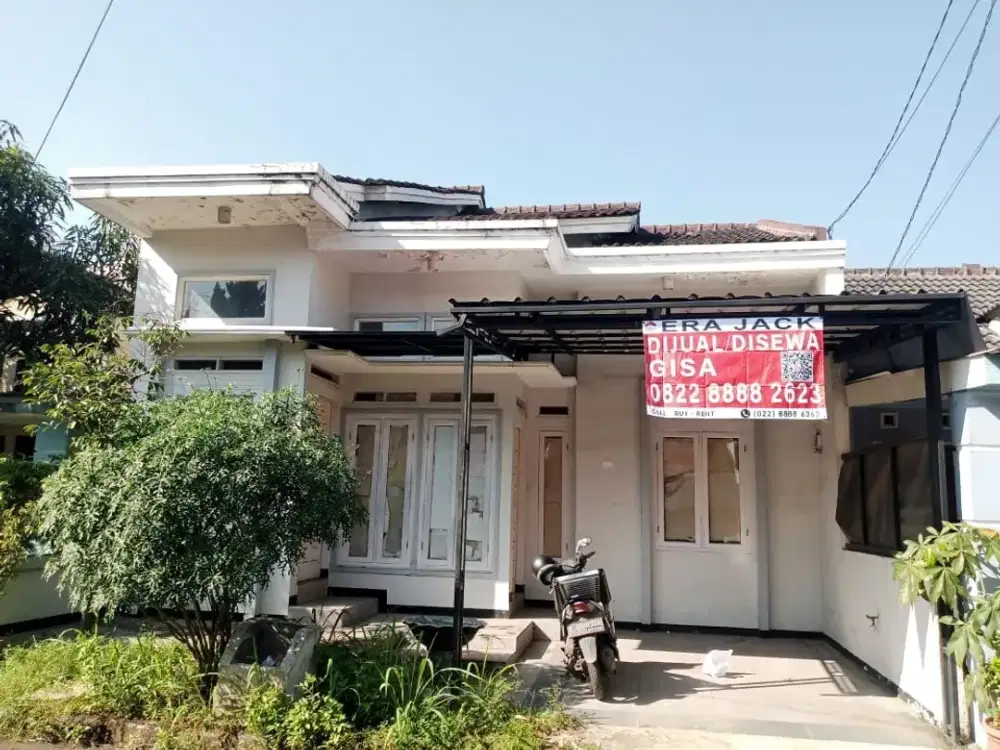 Rumah Akses One Gate di Rancamanyar Regency