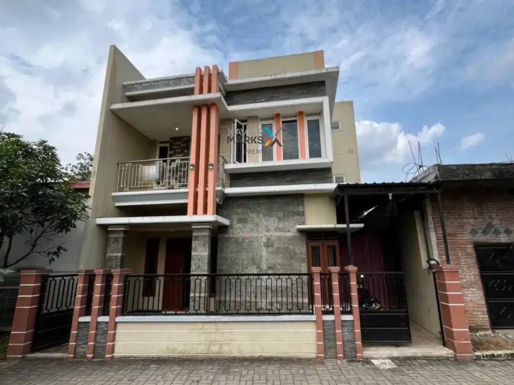 Dijual Rumah Kos 8 Kamar Selangkah ke UMM Lowokwaru Malang