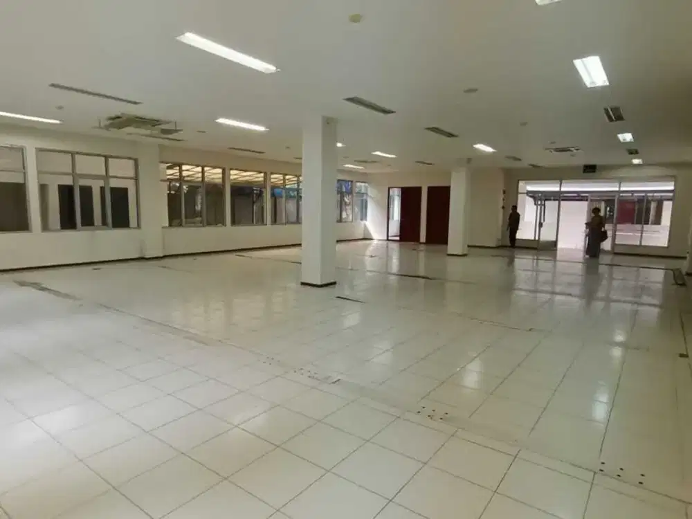 Gedung 2 Lantai Cocok Untuk Kantor di Jl. Asia Afrika, Kota Bandung