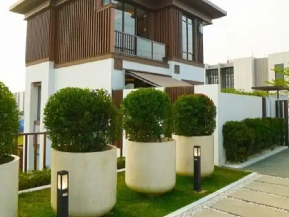 Rumah 3 Lantai Super Sale The Courtyard Daisan SWAN CITY Cikupa Lavon