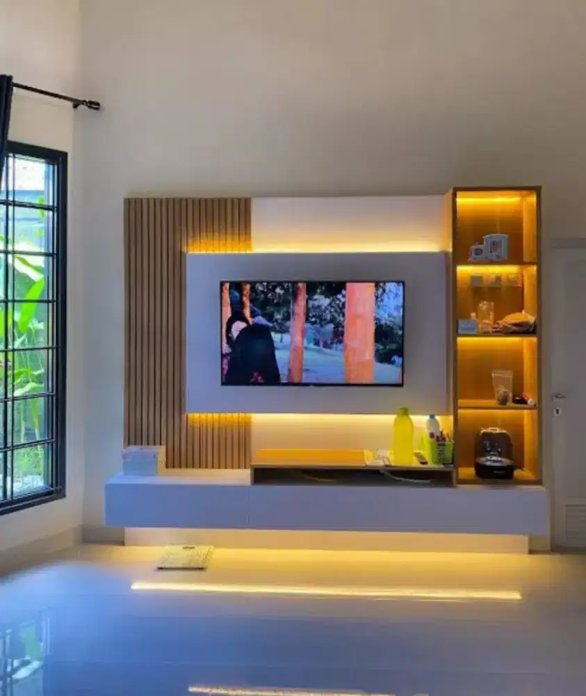 Backdrob TV / Wall Cabinet