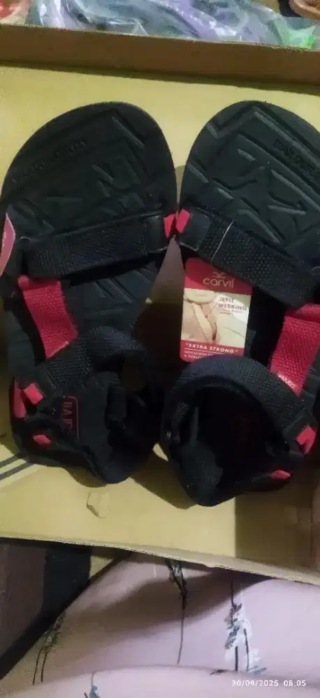 Sendal carvil pria dewasa