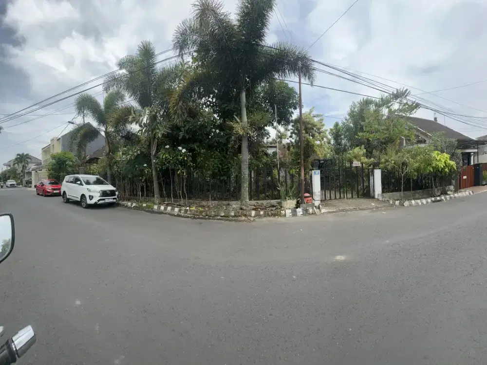 Dijual Cepat Tanah Bonus Bangunan di Jl Bunga2 Suhat dekat Kampus UB