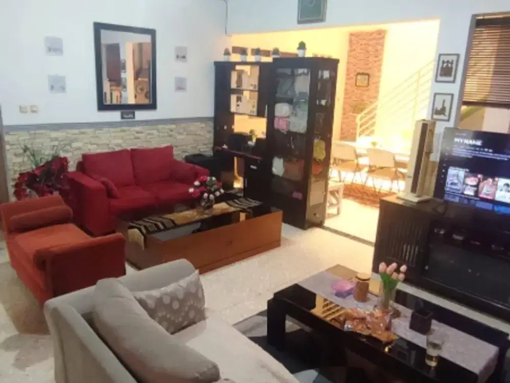 Dijual Rumah Semi Furnish 2 lantai Di Rawamangun