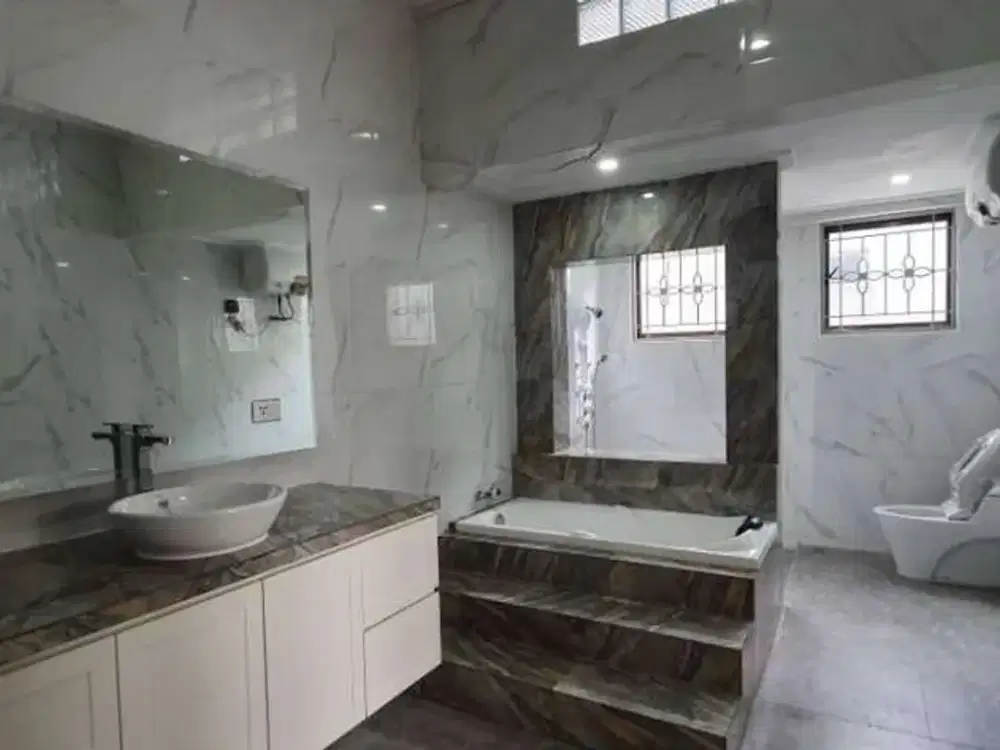 Dijual rumah hoek siap huni di cluster Gading Park View Jakarta Utara