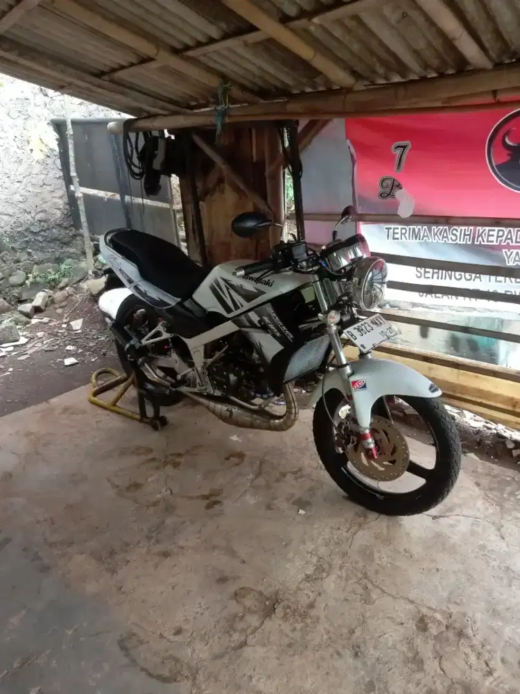 Ninja R 2012 komplit