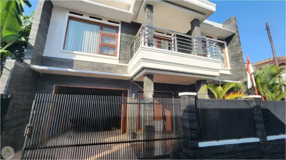 Rumah di arcamanik sukamiskin bagus dan siap huni