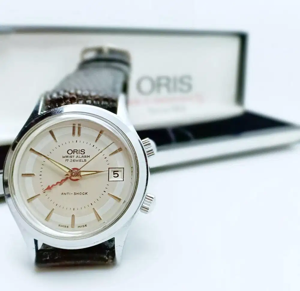 Oris Alarm NOS no hamilton omega rado tag heuer baume zenith movado