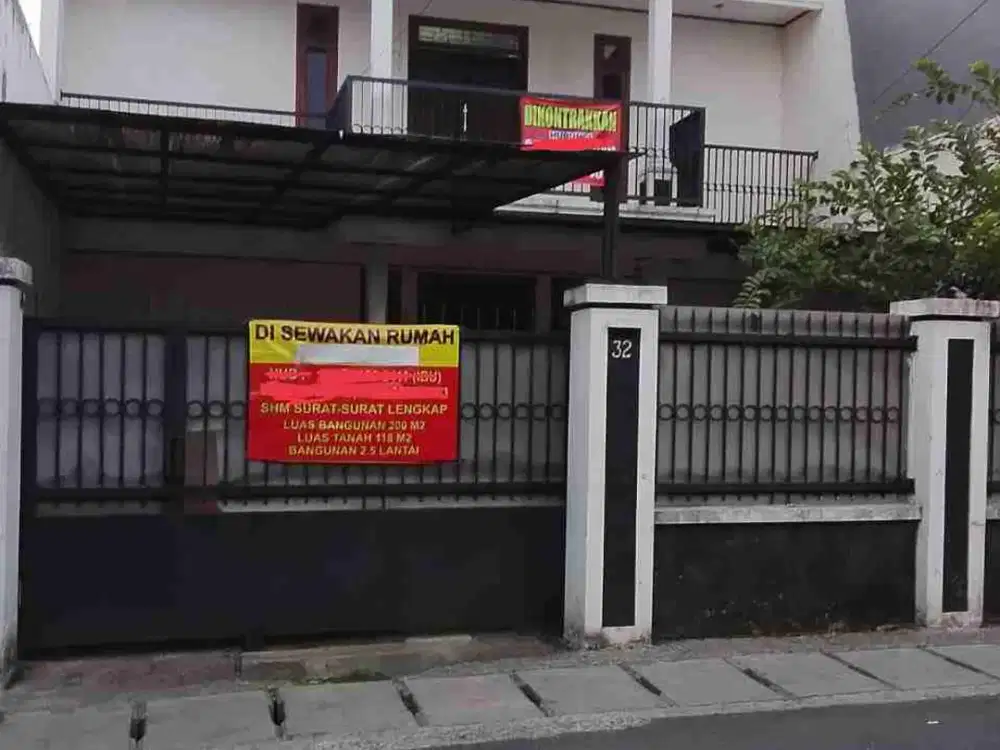 Disewakan Rumah 2,5 lantai dkt tol simatupang