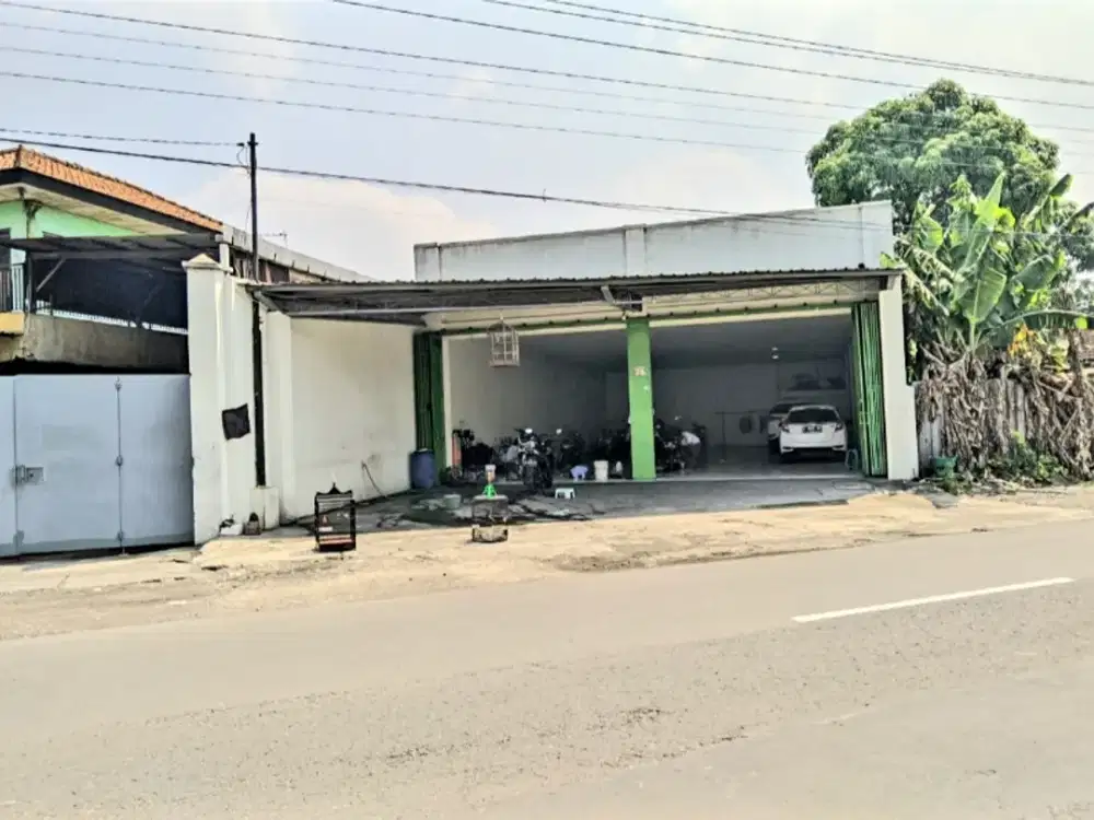Tempat usaha pinggir jalan raya solo baki