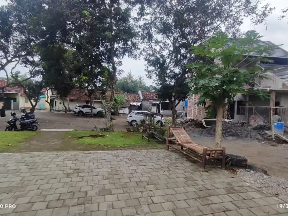 DIJUAL TANAH PEKARANGAN DEKAT SMU NEGERI SEYEGAN SLEMAN