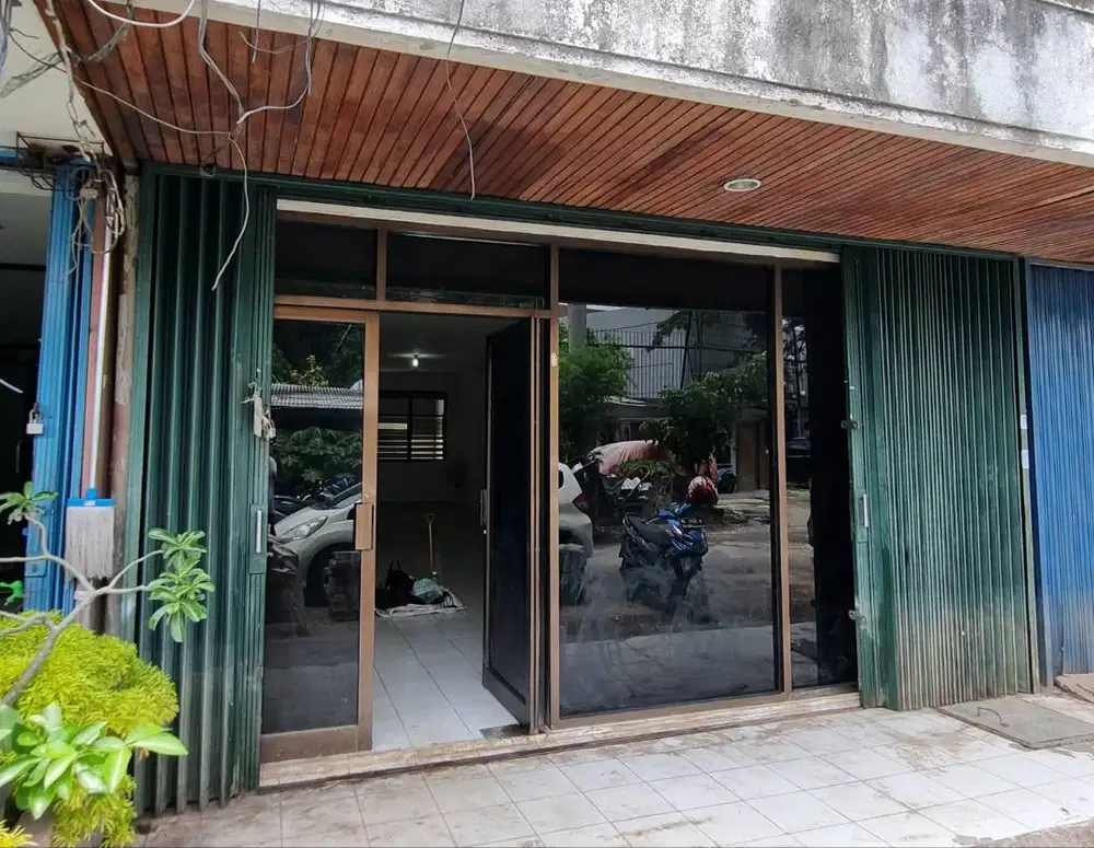 DISEWAKAN RUKO 3 LANTAI GREEN GARDEN KANTOR GUDANG SIAP HUNI