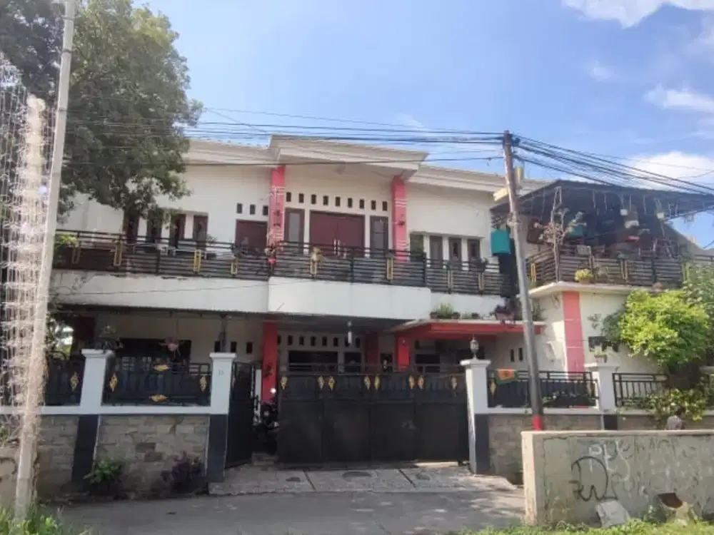 Dijual rumah dekat tol dan stasiun di Wisma Jaya Bekasi