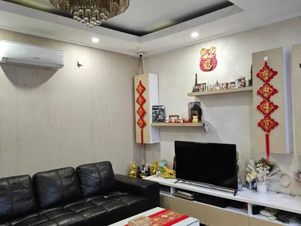 DIJUAL/DISEWAKAN RUMAH TAMAN PALEM LESTARI SEMIFURNISHED JAKARTA BARAT