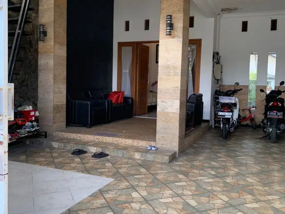 TERMASUK MURAH Rumah Cantik Dekat Terminal Arjosari Blimbing Malang